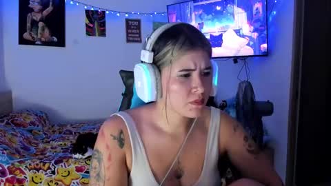 Snapshot of stephany_uwu chatting on 01-26-25, 03:17 Stephany independient model online show from 01-26-25, 03:17