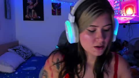 Snapshot of stephany_uwu chatting on 02-10-25, 01:03 Stephany independient model online show from 02-10-25, 01:03