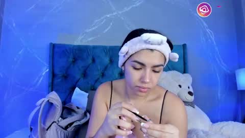Snapshot of stephanysc chatting on 04-19-26, 02:00 Stefanny online show from 04-19-26, 02:00