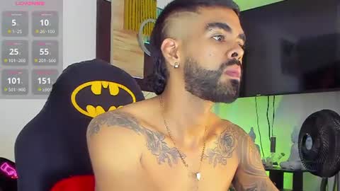 Snapshot of stephenbrown_ chatting on 07-04-26, 04:40 ................ online show from 07-04-26, 04:40