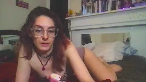 Snapshot of stephielynnnnn chatting on 02-21-26, 04:24 stephielynnnnn online show from 02-21-26, 04:24