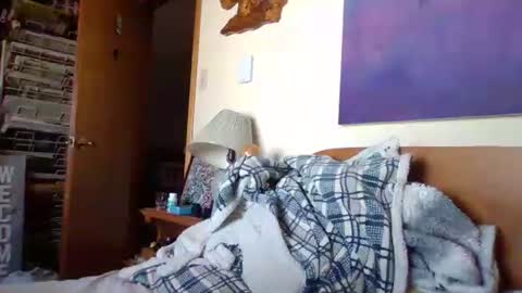 Snapshot of sterben13v chatting on 03-02-26, 03:30 Ian23602 online show from 03-02-26, 03:30