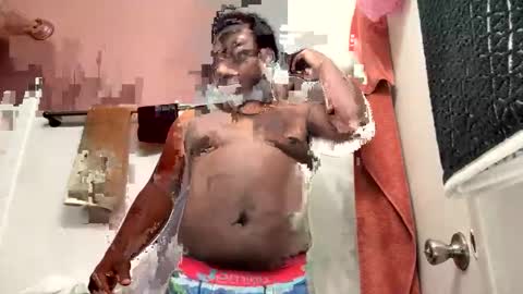 Snapshot of sternm851 chatting on 10-24-25, 10:11 sternm851 online show from 10-24-25, 10:11