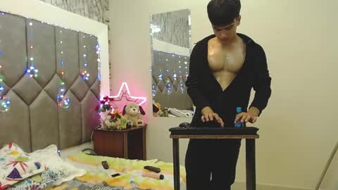 Steve Hotman  online show from 04-09-26, 01:16