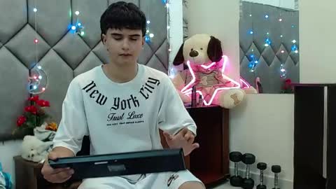 Steve Hotman  online show from 05-11-26, 04:04