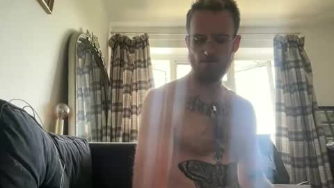 Snapshot of stevebooker92 chatting on 05-31-26, 02:02 Stevebooker92 online show from 05-31-26, 02:02