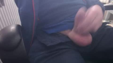 Snapshot of stevedaddy007 chatting on 02-04-26, 12:00 stevedaddy007 online show from 02-04-26, 12:00