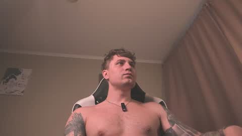 Snapshot of stevehard_ chatting on 07-09-26, 01:42 stevehard_ online show from 07-09-26, 01:42
