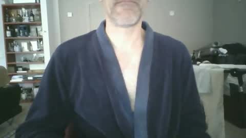 Snapshot of steven123456785857 chatting on 09-10-25, 07:52 steven123456785857 online show from 09-10-25, 07:52