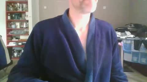 Snapshot of steven123456785857 chatting on 10-16-25, 07:53 steven123456785857 online show from 10-16-25, 07:53