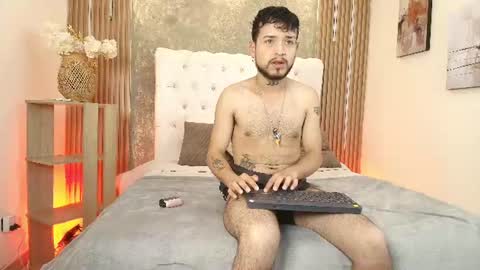 Snapshot of steven_skiing chatting on 06-23-26, 03:26 STEVEN online show from 06-23-26, 03:26