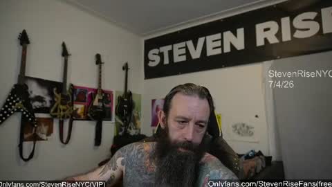 Snapshot of stevenrisenyc chatting on 07-05-26, 01:07 StevenRiseNYC online show from 07-05-26, 01:07
