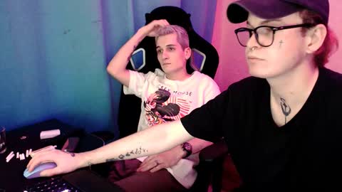 Steve online show from 10-07-25, 02:58