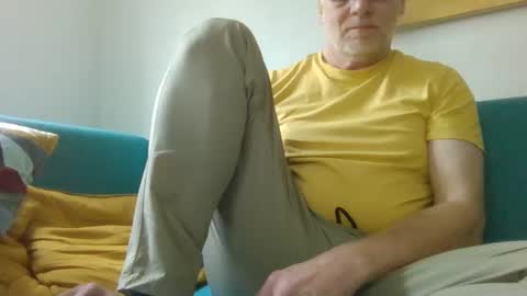 Snapshot of stevessky chatting on 02-09-25, 11:58 stevessky online show from 02-09-25, 11:58