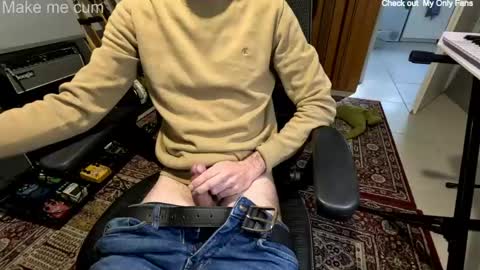 stevie_grey online show from 04-13-26, 05:24