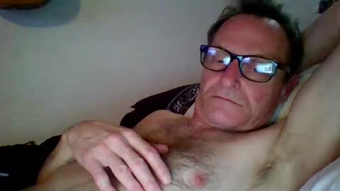 steviehard7 online show from 02-13-25, 02:45