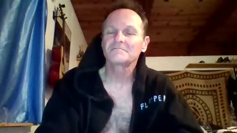 steviehard7 online show from 02-25-25, 05:52