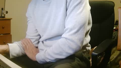 Snapshot of stevo69697 chatting on 12-03-24, 05:20 Chillguy online show from 12-03-24, 05:20