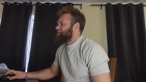 Stewart Barnz online show from 04-06-26, 01:12