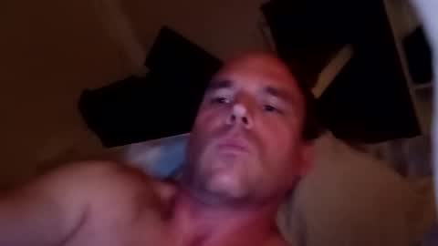 stewbeey online show from 04-13-26, 05:51