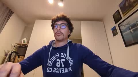 Snapshot of sti270452 chatting on 10-30-25, 05:13 Jenk online show from 10-30-25, 05:13