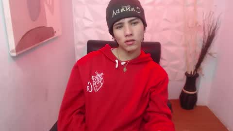 Stich online show from 03-24-26, 12:32