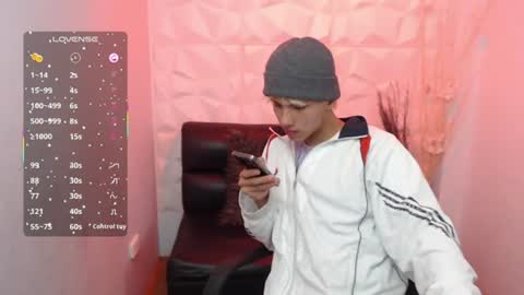 Snapshot of stich_23 chatting on 06-24-26, 05:50 Stich online show from 06-24-26, 05:50