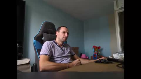 stickolive1 online show from 09-12-25, 01:11