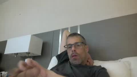 stickymouse45 online show from 04-01-26, 08:37