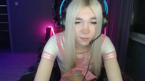 Steve online show from 11-24-25, 06:18