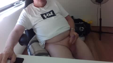 Snapshot of stiffyman55 chatting on 02-24-26, 03:15 stiffyman55 online show from 02-24-26, 03:15