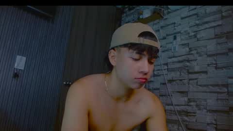 stiven leal online show from 01-10-26, 06:53