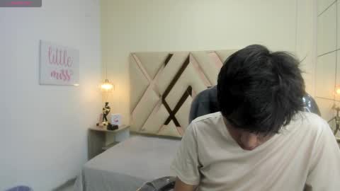 Stiwen online show from 03-12-26, 02:23