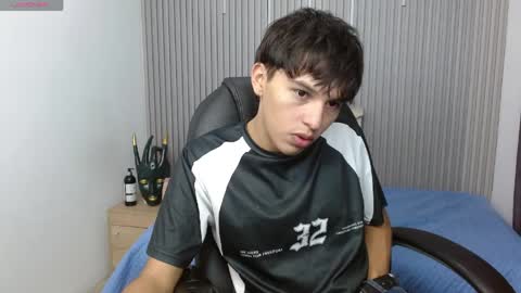 Stiwen online show from 03-28-26, 01:33