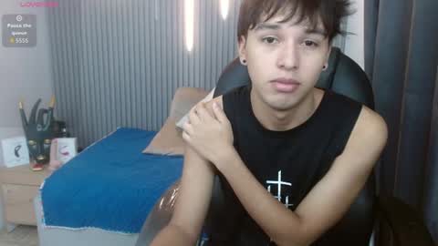 Snapshot of stiwentwink chatting on 06-09-26, 01:45 Stiwen online show from 06-09-26, 01:45