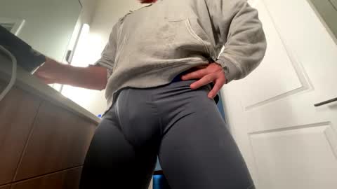 Snapshot of stlhotwifeguy chatting on 10-06-25, 05:21 stlhotwifeguy online show from 10-06-25, 05:21