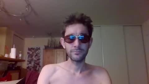 Julien9477 online show from 10-26-25, 10:47