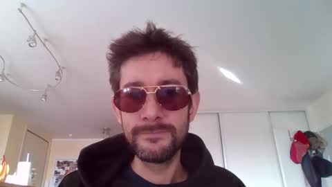 Julien9477 online show from 11-13-25, 09:52