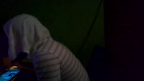 Snapshot of stonehardbbcdick2 chatting on 03-12-25, 05:17 stonehardbbcdick2 online show from 03-12-25, 05:17