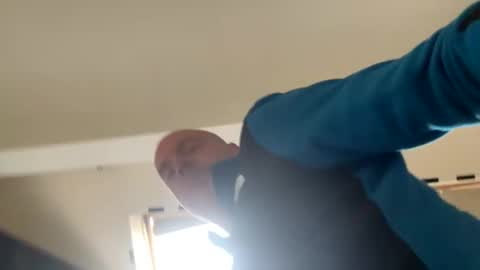 Stoodley22 online show from 10-04-25, 03:32