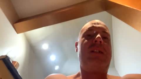 Stoodley22 online show from 10-07-25, 04:42