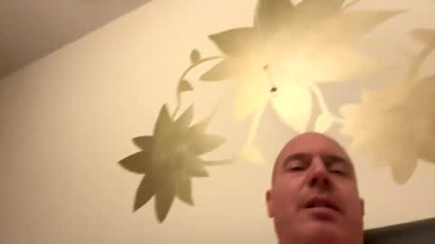 Stoodley22 online show from 11-21-25, 04:38