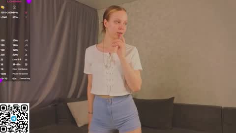 Luna online show from 03-21-26, 01:37