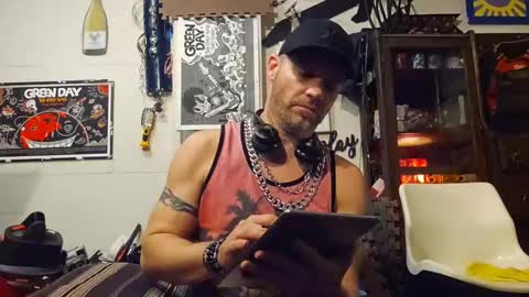 Str8 online show from 02-18-25, 08:47