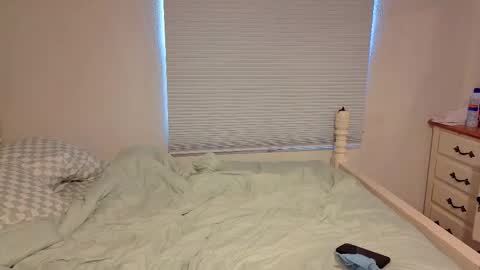 str8whiteboy21 online show from 11-24-25, 05:23