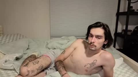 str8whiteboy21 online show from 04-07-26, 06:58