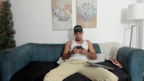 straight__friends online show from 03-19-26, 02:54