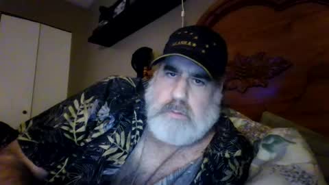 Snapshot of straightbear4you chatting on 06-29-26, 10:15 Straightbear4you online show from 06-29-26, 10:15
