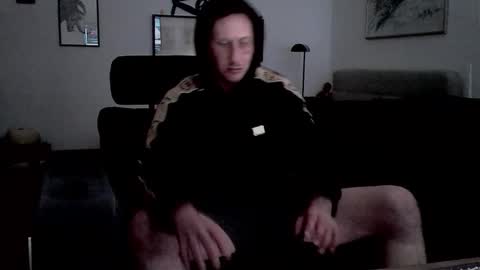 Snapshot of strammer_willi chatting on 01-16-26, 07:34 strammer_willi online show from 01-16-26, 07:34