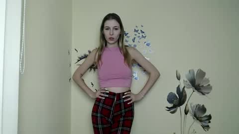 Amalia online show from 12-16-24, 01:43